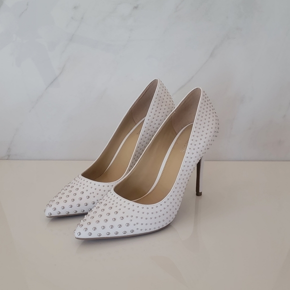 MICHAEL Michael KORS Claire white studded pointy toe heels Size 7 - Picture 3 of 12